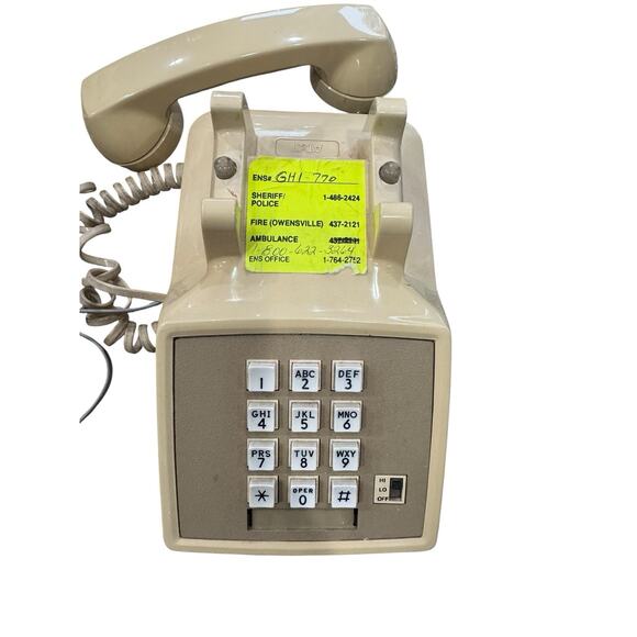 Vintage AT&T Western Electric Cream Corded Cradle Touch Phone Made in USA - Picture 2 of 8